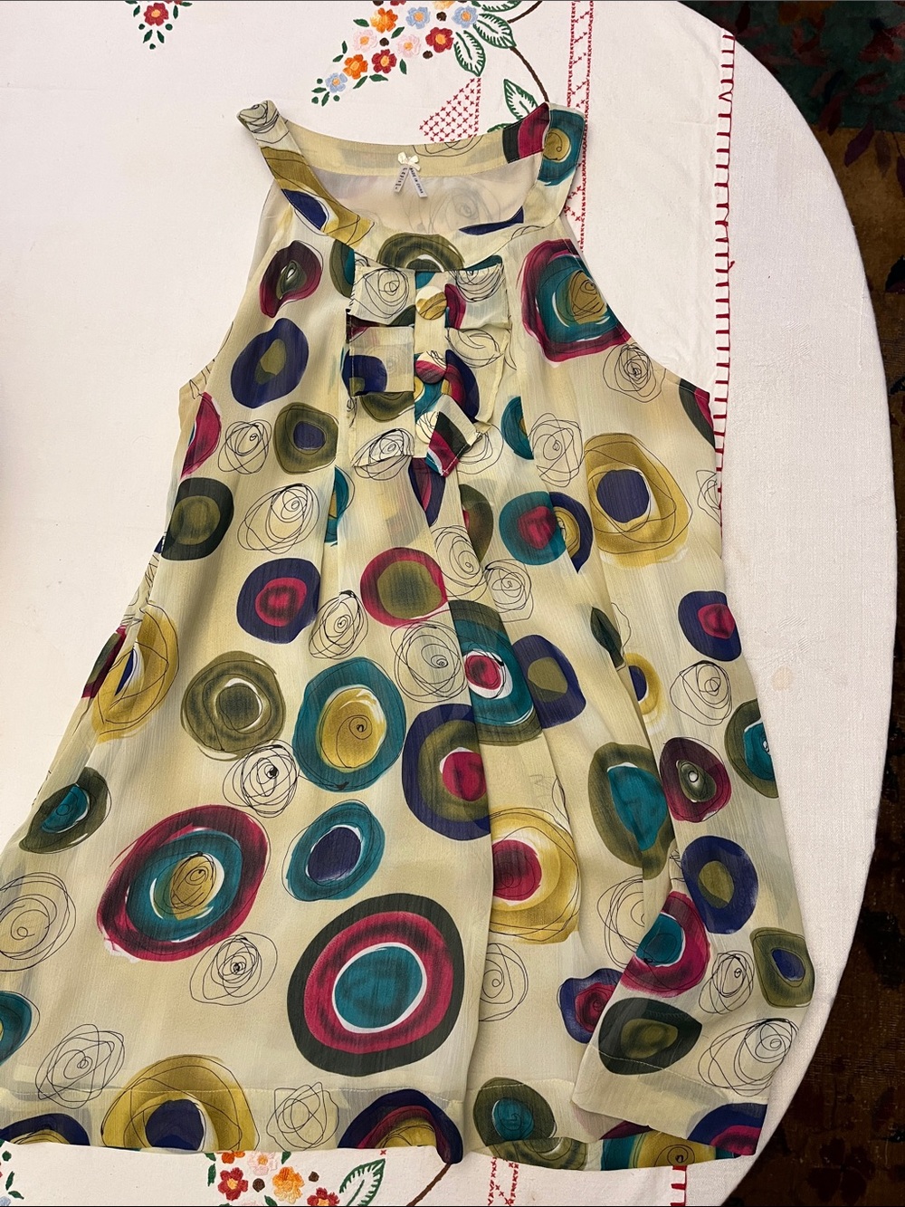 Ladies Multicolor Circle Print Sleeveless tunic